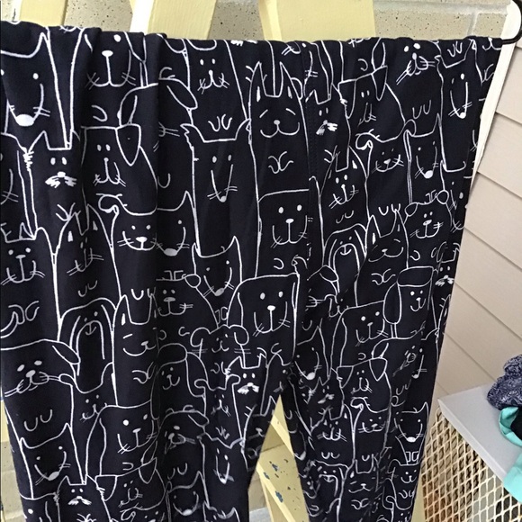 Black and White Kitty Tights - Picture 2 of 3